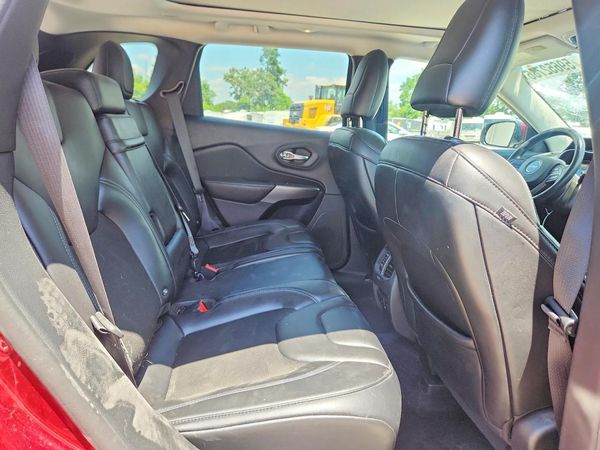 2019 JEEP CHEROKEE LATITUDE PLUS 4X4