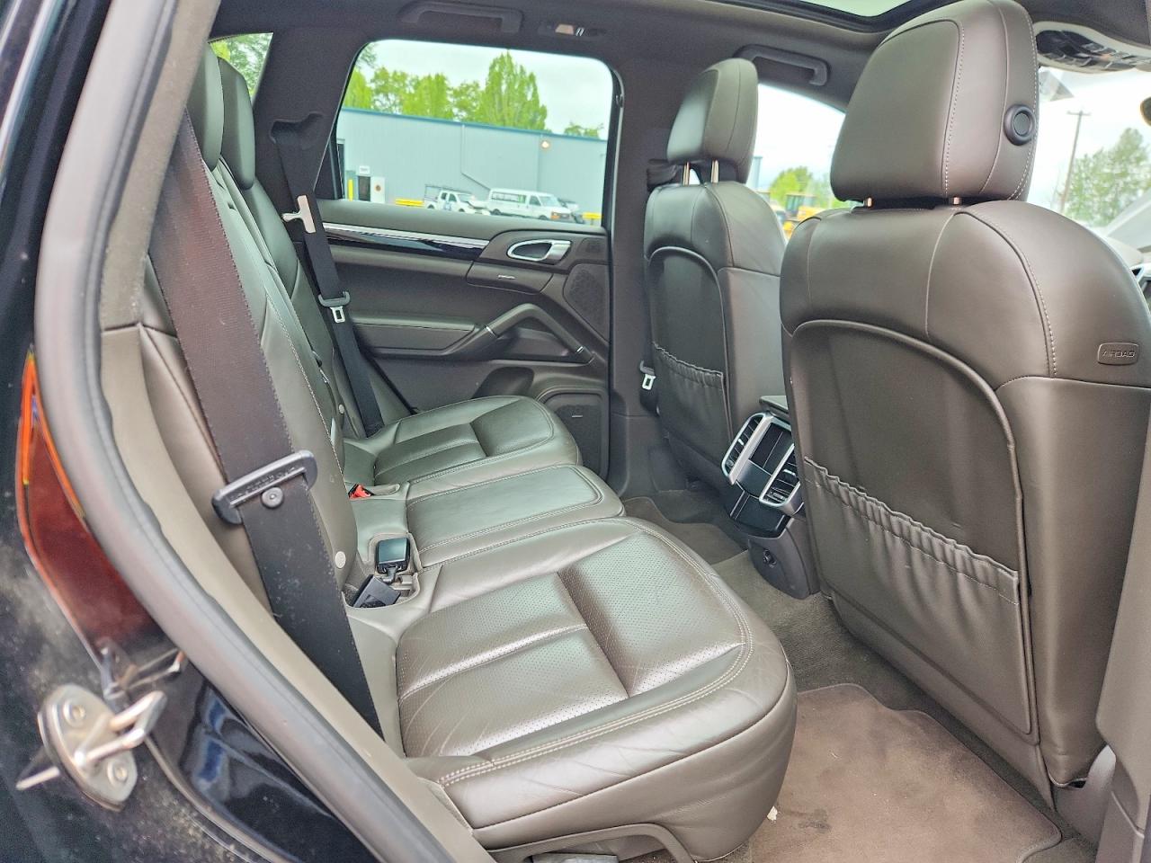 2016 PORSCHE CAYENNE E-Hybrid