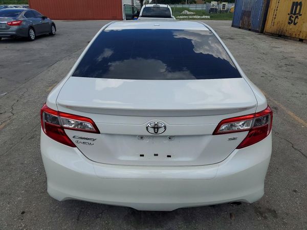 2012 TOYOTA CAMRY