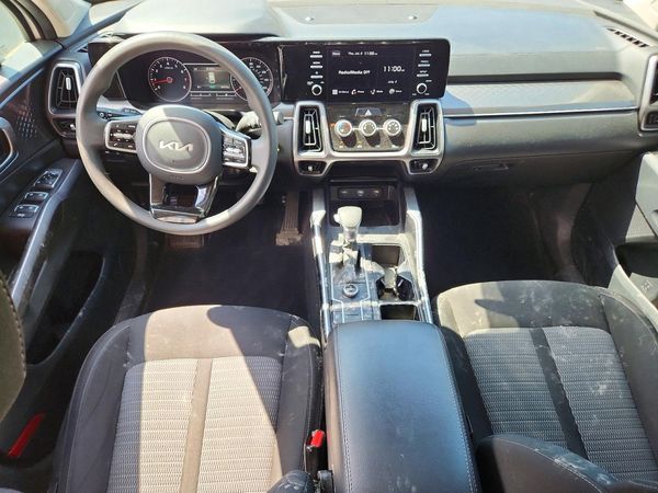 2023 KIA SORENTO LX