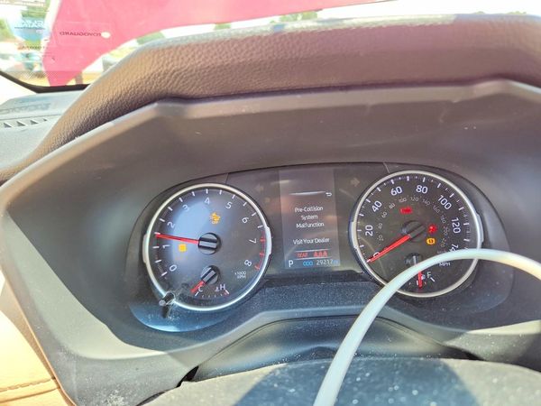 2022 TOYOTA RAV4 LE