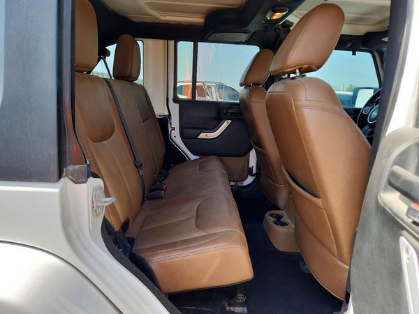 2017 JEEP WRANGLER UNLIMITED SAHARA 4X4
