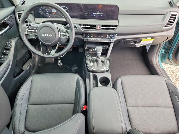 2026 KIA SELTOS EX