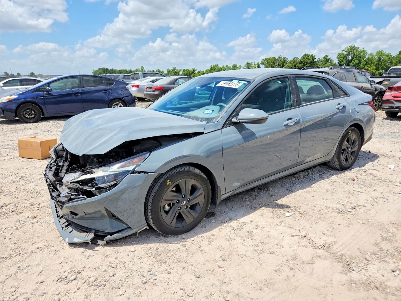 2022 HYUNDAI ELANTRA SEL w/ Convenience Pkg