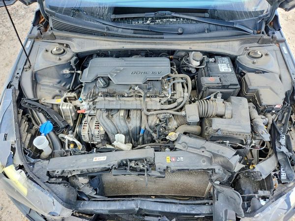 2022 HYUNDAI ELANTRA SEL w/ Convenience Pkg