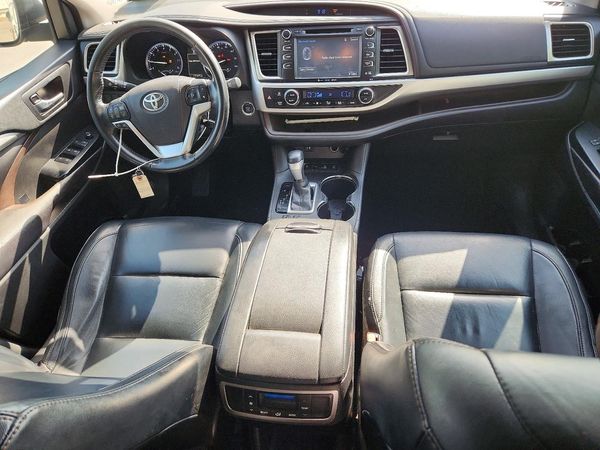 2016 TOYOTA HIGHLANDER Base/Hybrid