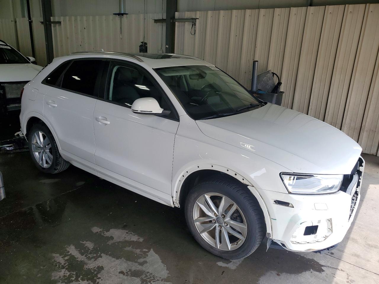 2017 AUDI Q3 Premium