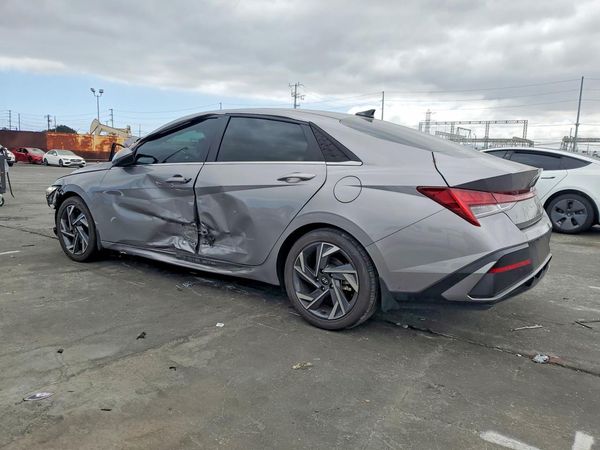 2025 HYUNDAI ELANTRA Limited
