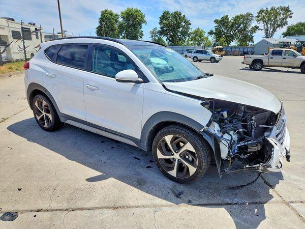 2018 HYUNDAI TUCSON