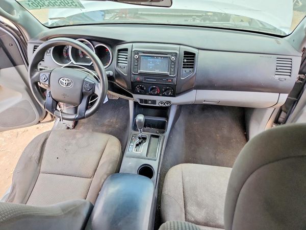 2015 TOYOTA TACOMA