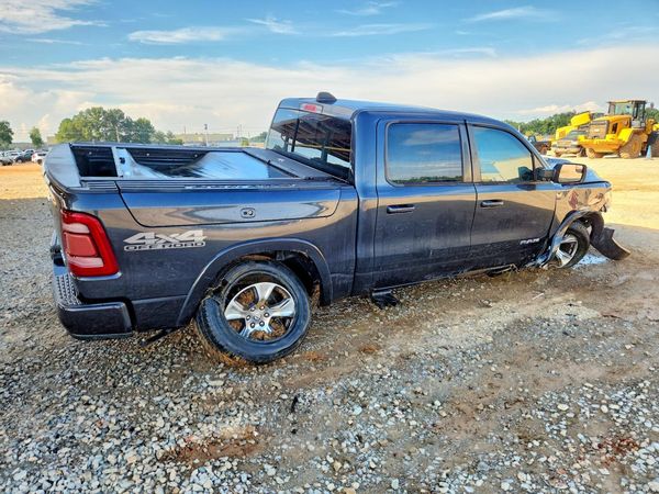 2019 RAM 1500 LARAMIE CREW CAB 4X4