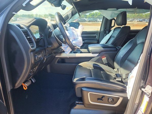 2019 RAM 1500 LARAMIE CREW CAB 4X4