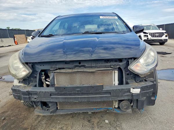 2013 HYUNDAI ACCENT