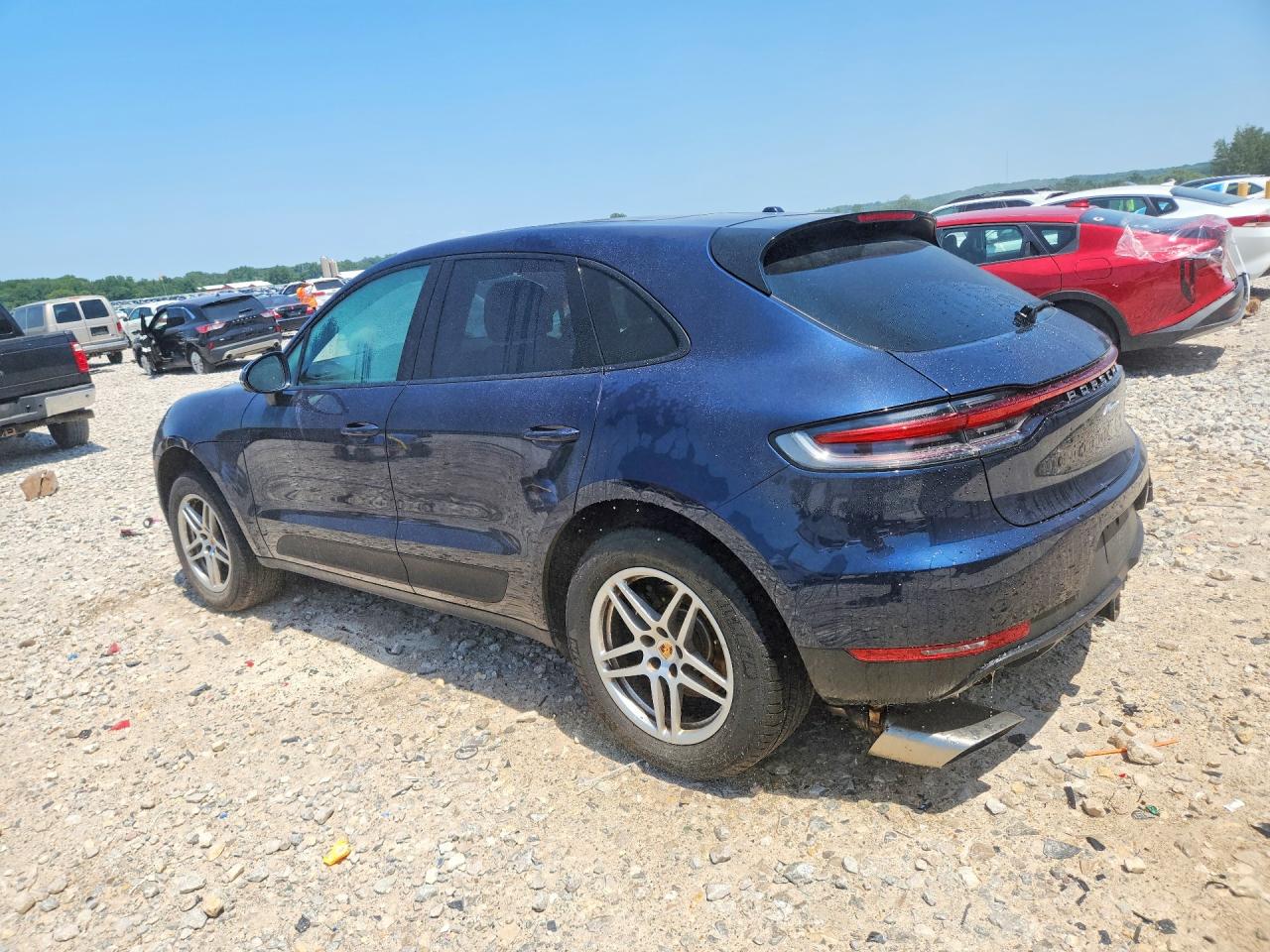 2020 PORSCHE MACAN