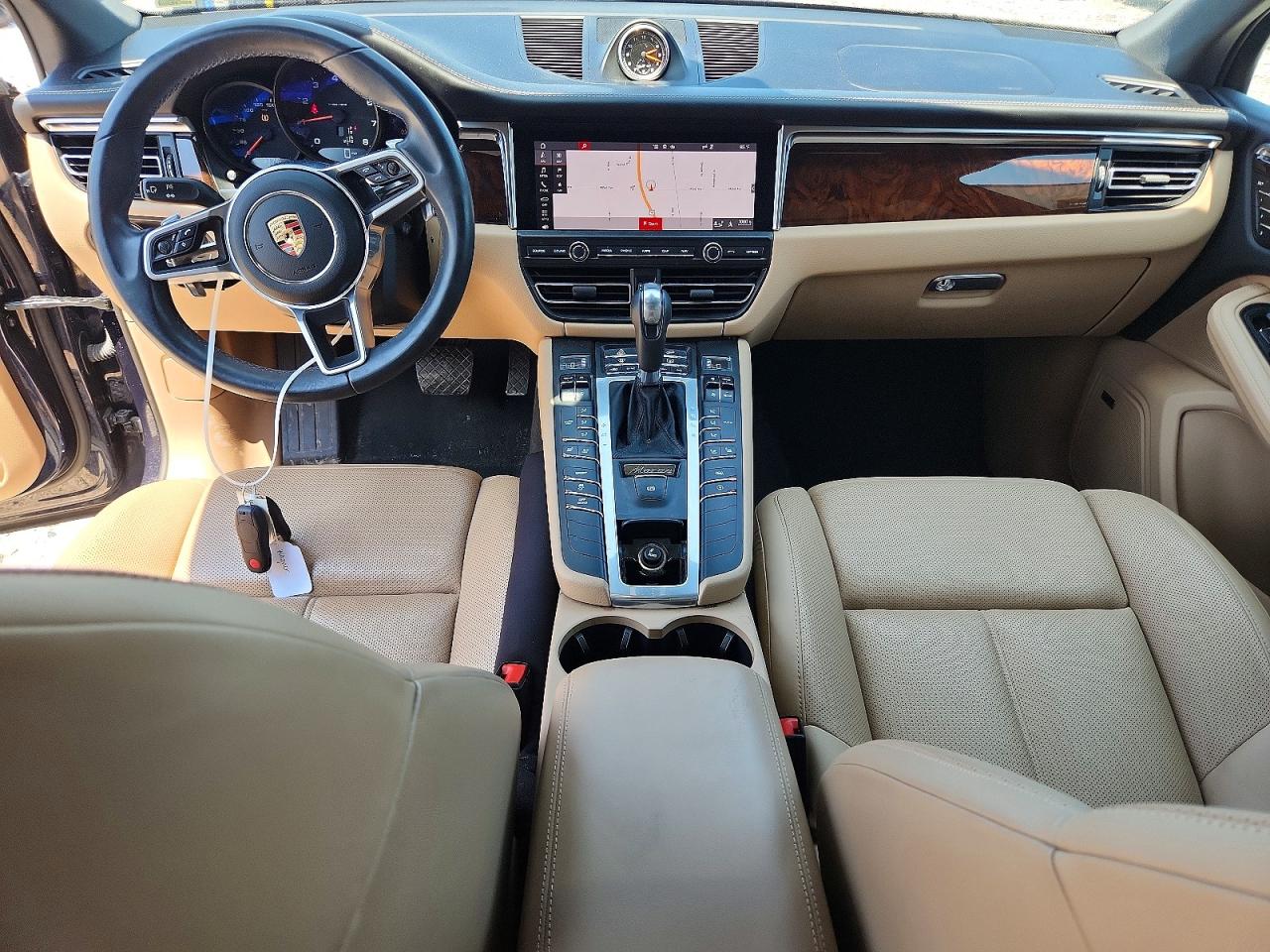 2020 PORSCHE MACAN