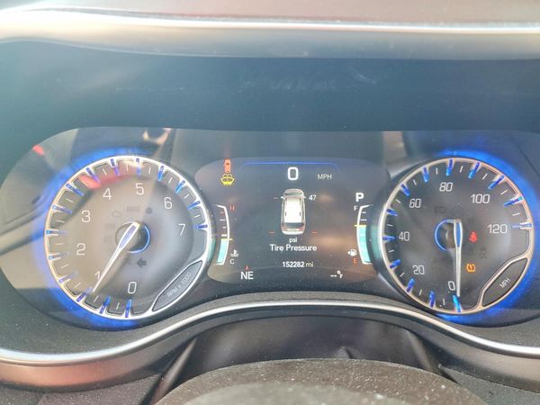 2017 CHRYSLER PACIFICA