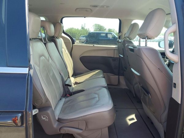 2017 CHRYSLER PACIFICA