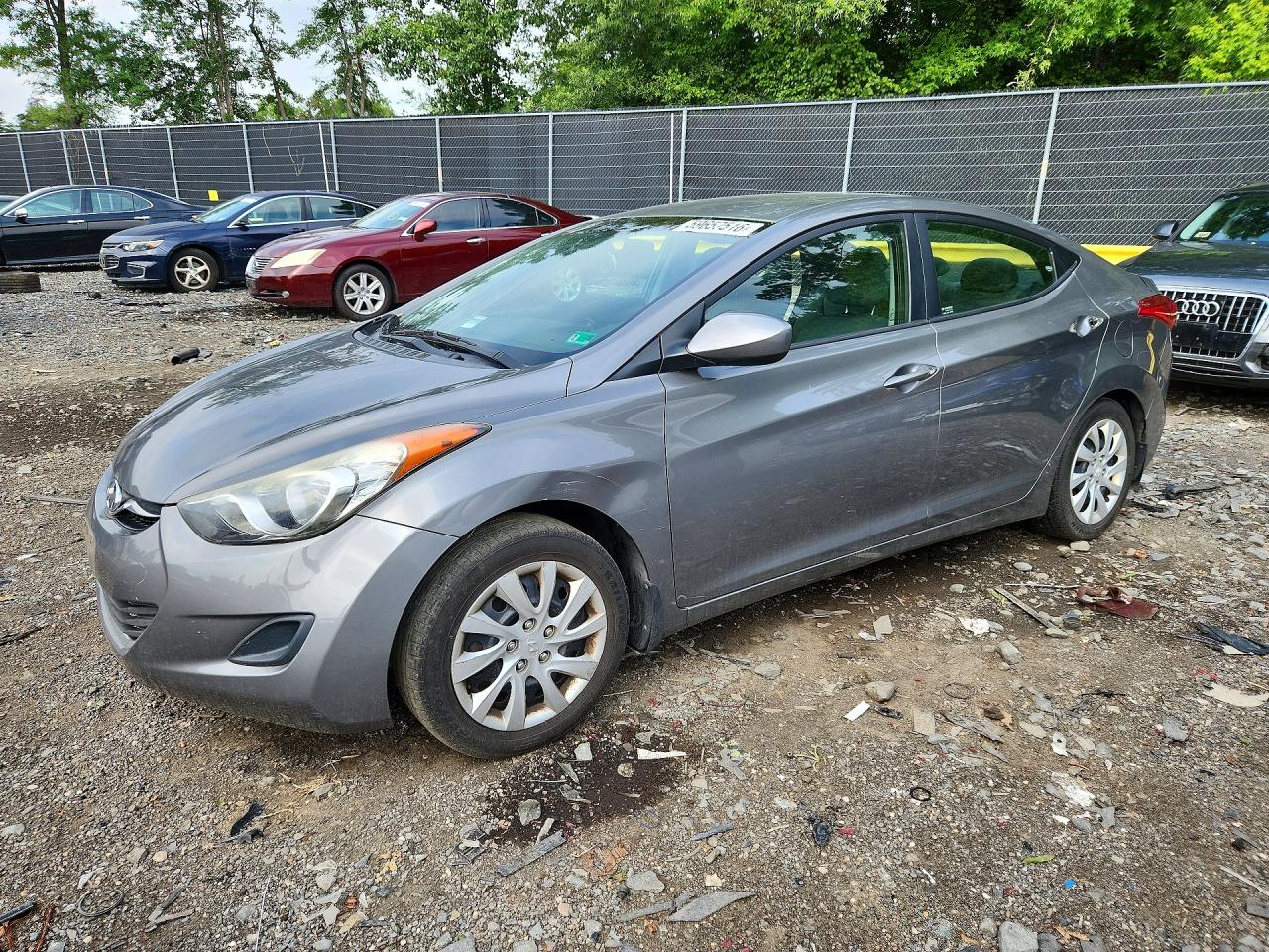 2013 HYUNDAI ELANTRA