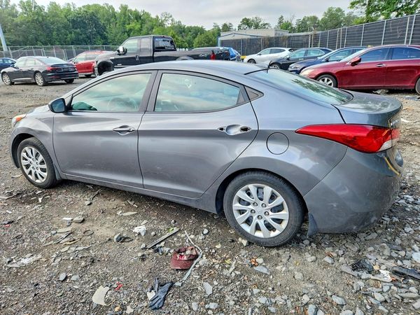 2013 HYUNDAI ELANTRA