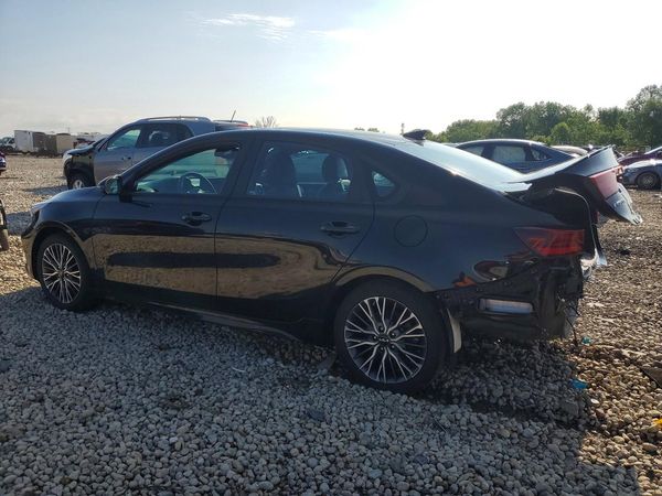 2023 KIA FORTE GT Line