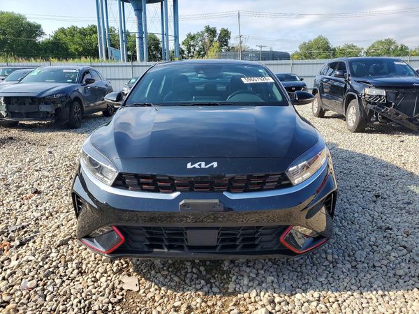2023 KIA FORTE GT Line