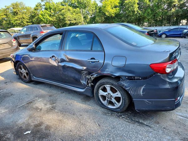 2013 TOYOTA COROLLA