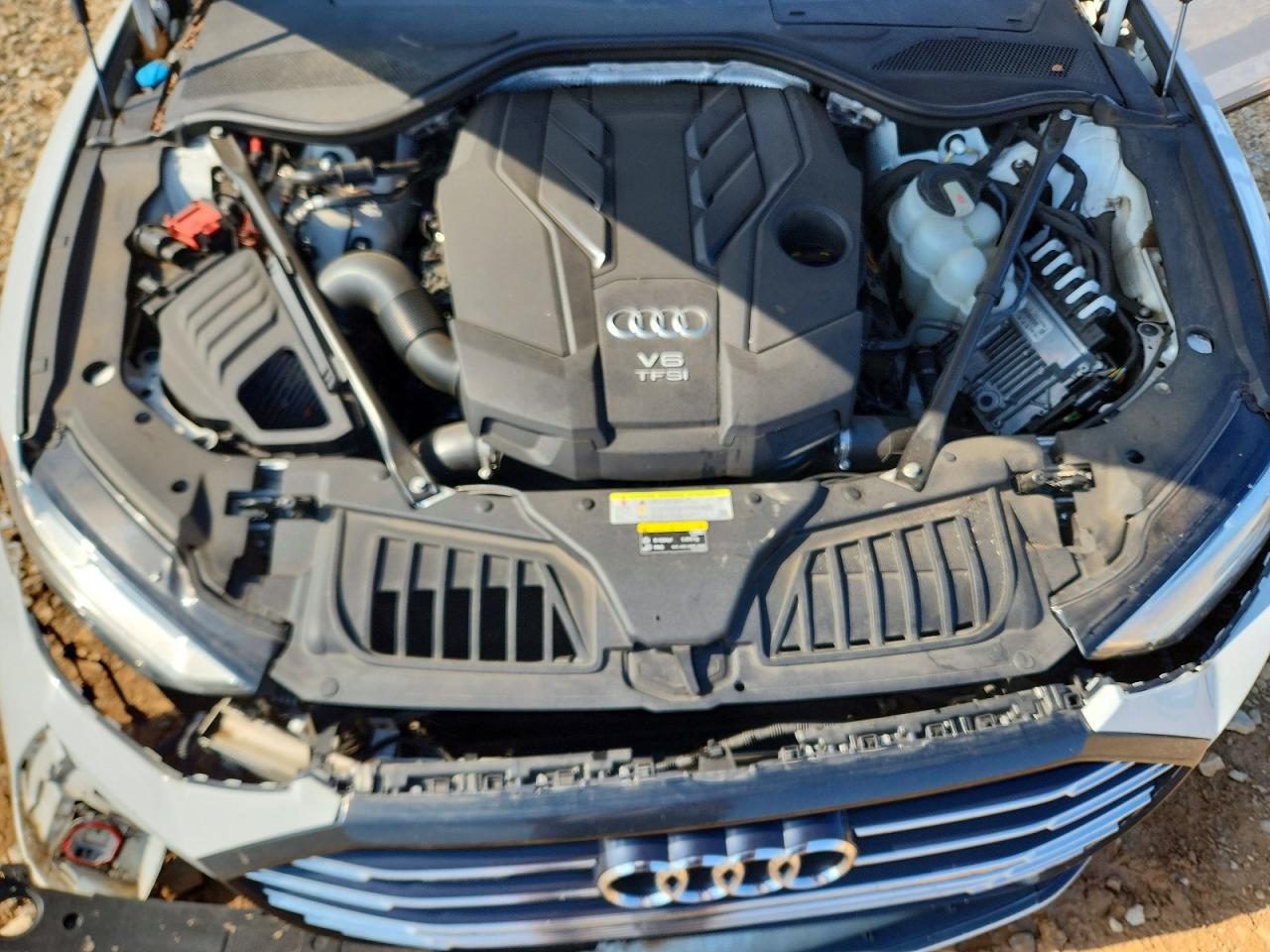 2019 AUDI A8 quattro L