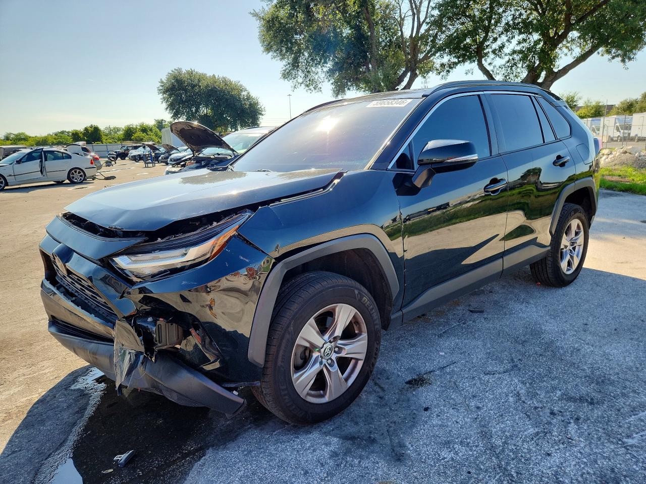 2022 TOYOTA RAV4 XLE