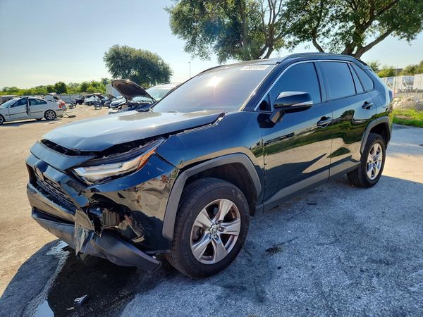 2022 TOYOTA RAV4