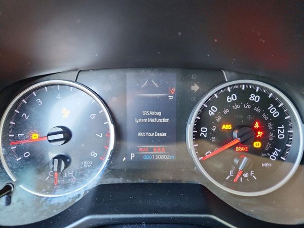 2022 TOYOTA RAV4 XLE