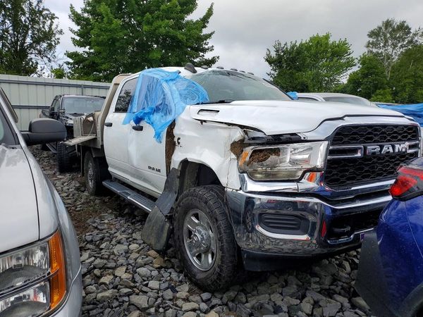 2022 RAM 3500 TRADESMAN CREW CAB 4X4