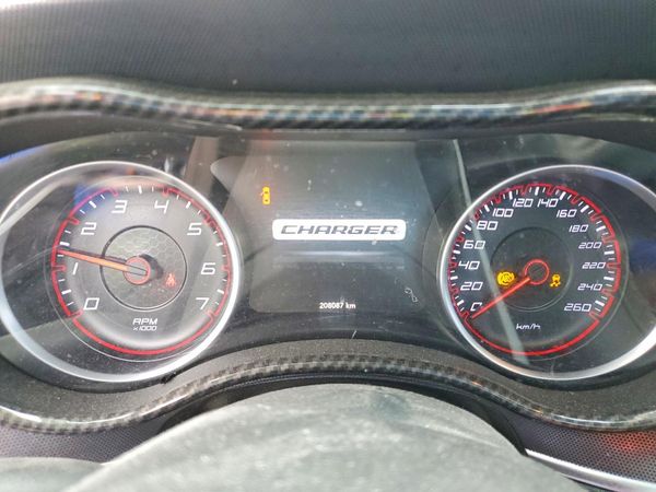 2015 DODGE CHARGER SXT
