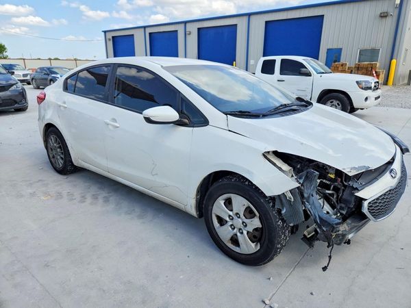 2016 KIA FORTE GL (Middle-Low Grade)