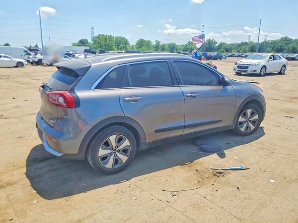 2018 KIA NIRO