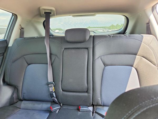 2015 KIA SPORTAGE GL - Middle-low