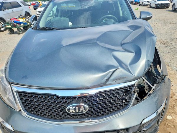 2015 KIA SPORTAGE GL - Middle-low