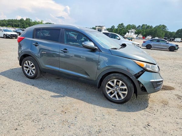2015 KIA SPORTAGE GL - Middle-low