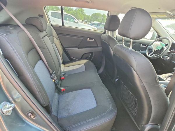 2015 KIA SPORTAGE GL - Middle-low