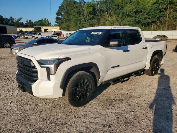 2024 TOYOTA TUNDRA SR5