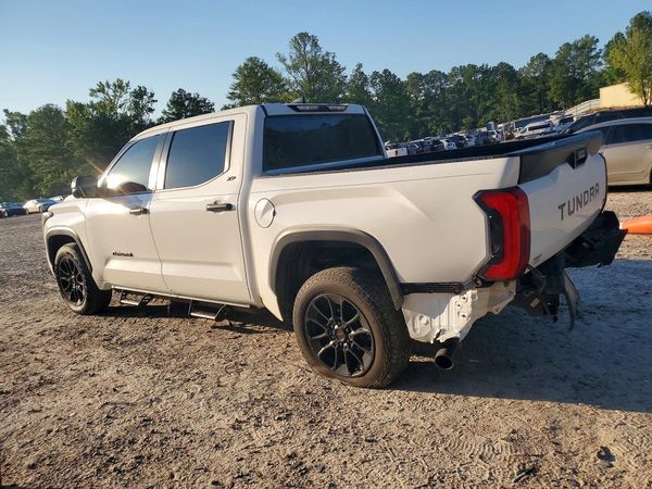 2024 TOYOTA TUNDRA SR5
