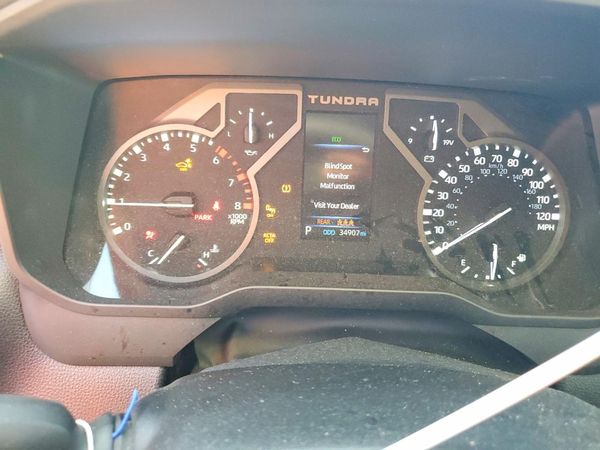 2024 TOYOTA TUNDRA SR5