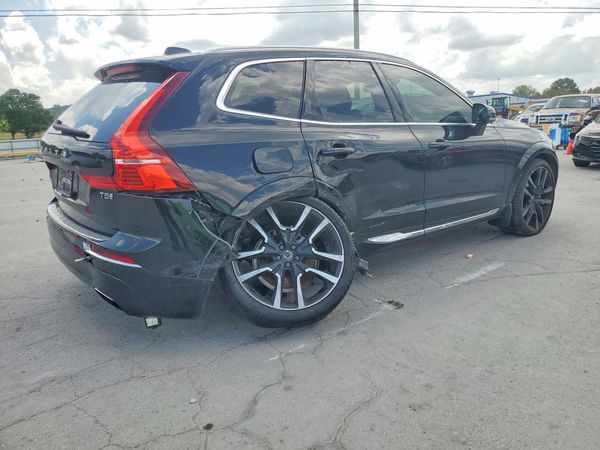 2020 VOLVO XC60