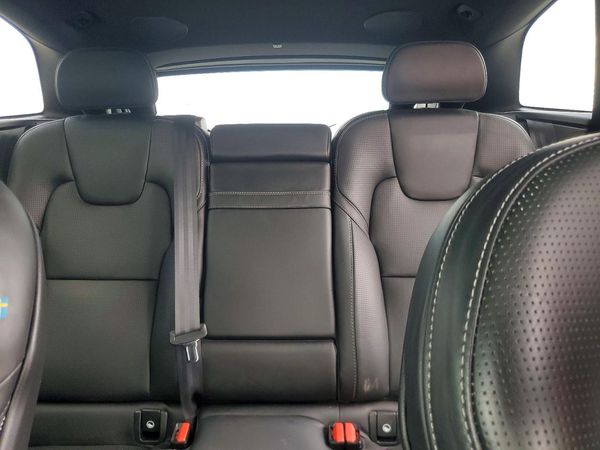 2020 VOLVO XC60