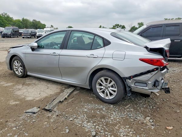 2025 TOYOTA CAMRY