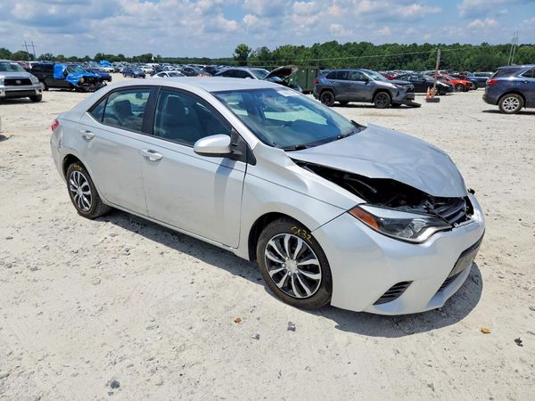 2015 TOYOTA COROLLA