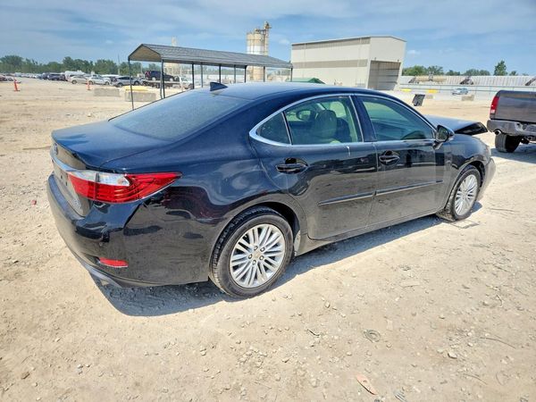 2015 LEXUS ES