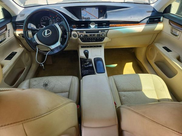 2015 LEXUS ES