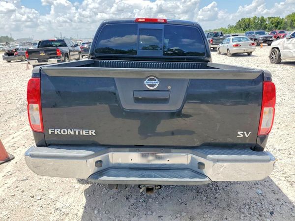 2018 NISSAN FRONTIER