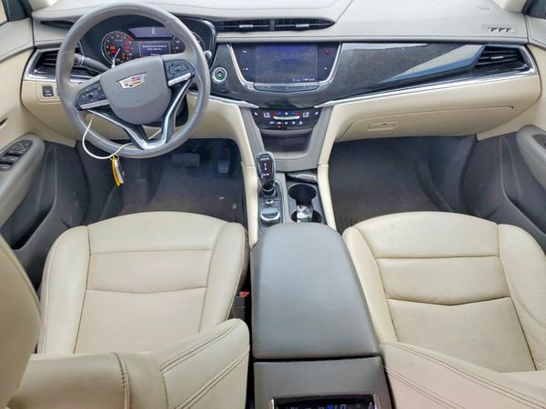 2020 CADILLAC XT6