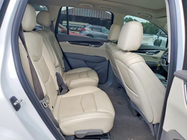 2020 CADILLAC XT6